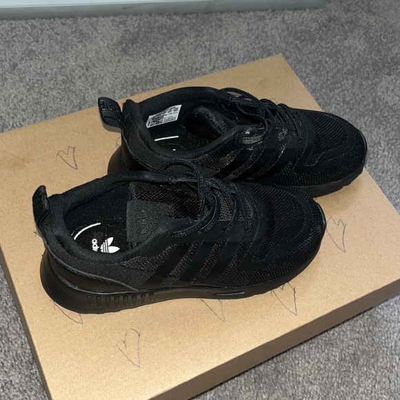 Adidas for kids - Picture 2 of 7